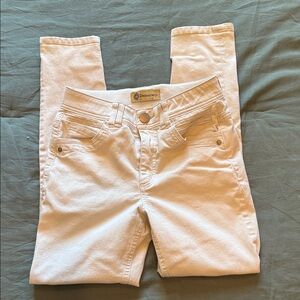 Democracy Women's Cream Skinny Jeans